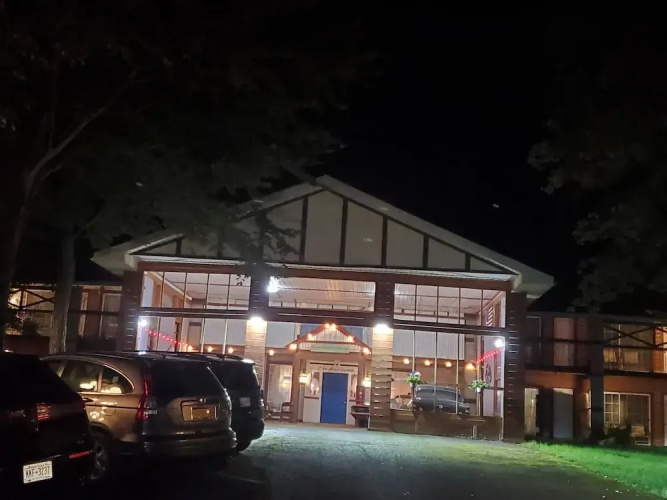 Pocono Mountains Hotel And Spa - Pocono Mountains, PA