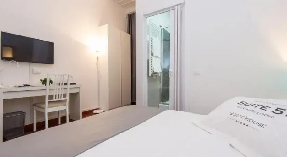 YHR Suite 51