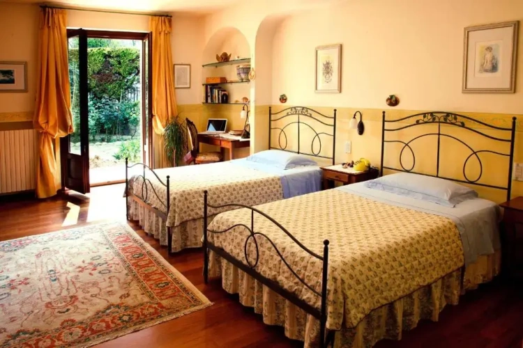 Deluxe Quadruple room