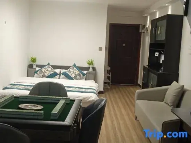 1 Bedroom Suite with city view