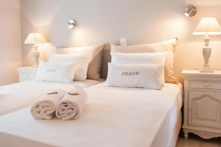 Anna Platanou Hotel