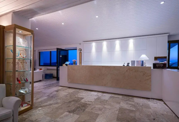 Hotel Perrakis