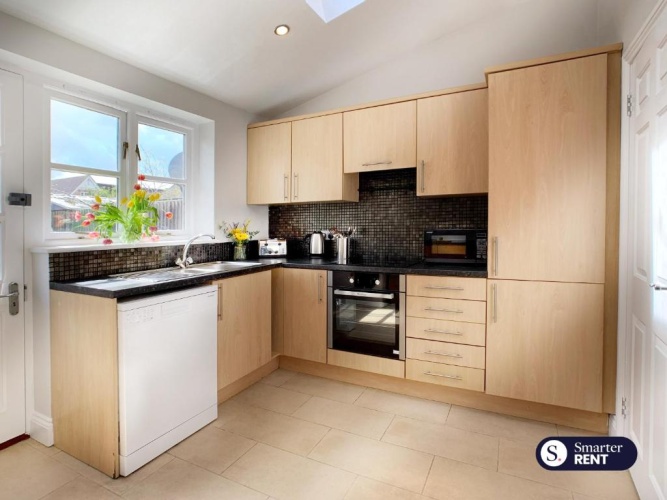 2 Bedrooms Apartment
