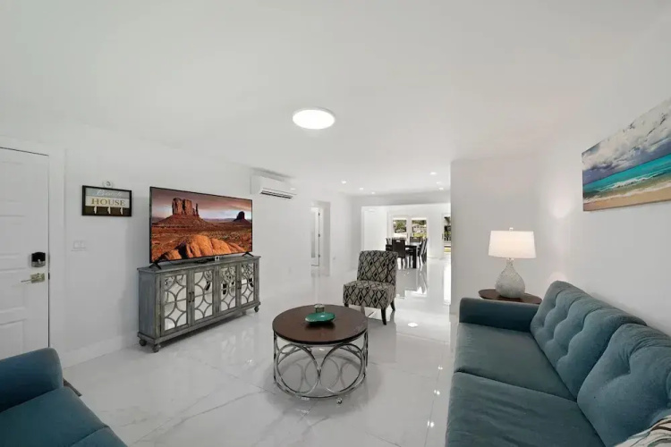 Dania Beach Unit 1 in Dania Beach