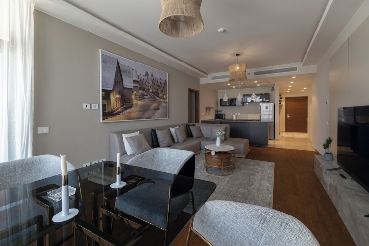 2 Bedrooms Comfort Apartment with city view