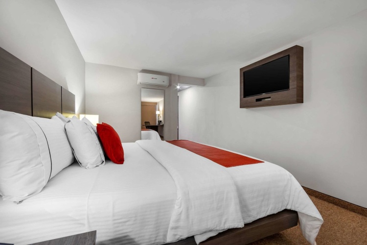 Comfort Inn Queretaro photo 7