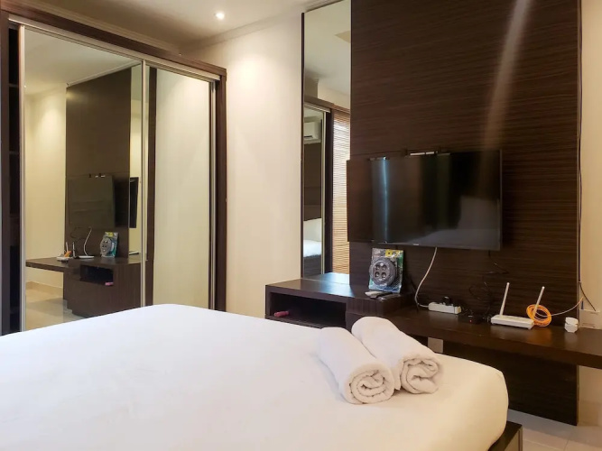 Minimalist And Comfy 1Br At The Boulevard Apartment