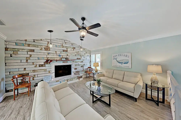 408harbd 3 Bedroom Home