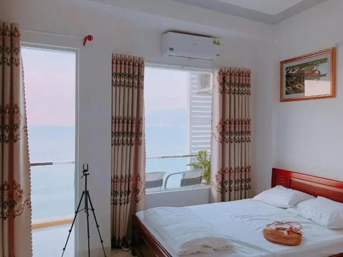 Standard Double room with balcony and with sea view