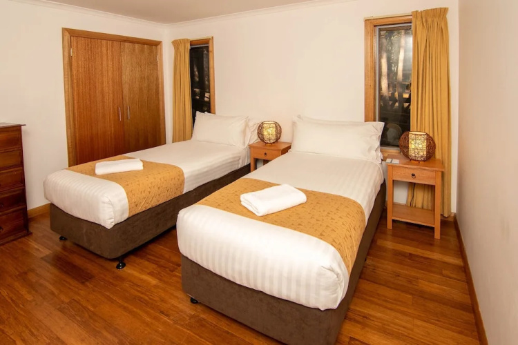 Lake St Clair Lodge