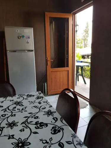 Tamari Guest House