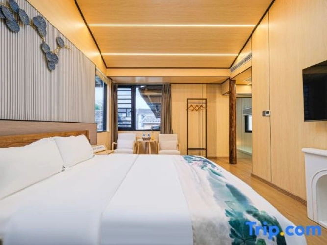 2 Bedrooms Deluxe Family Suite