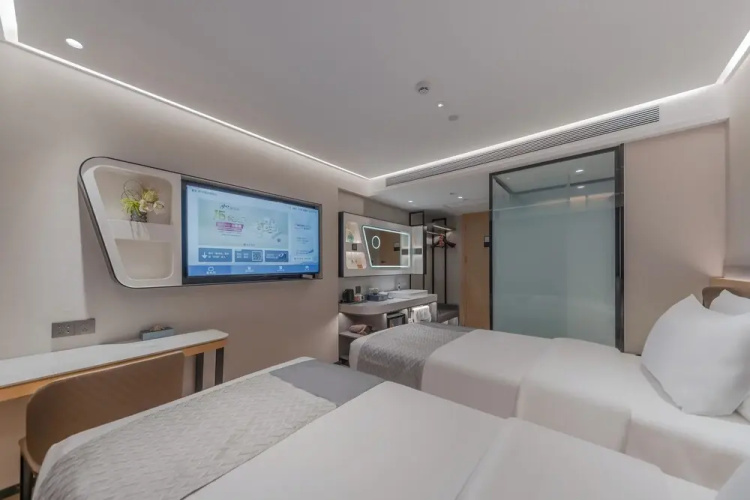 SKYBIRD Hotel