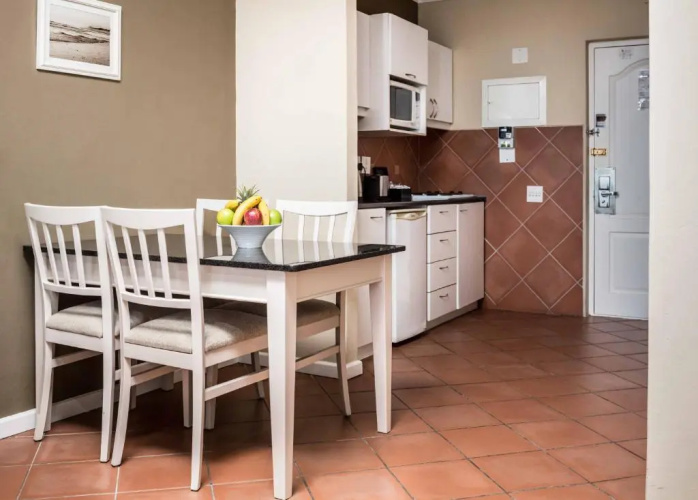 Leisure Bay Apartments