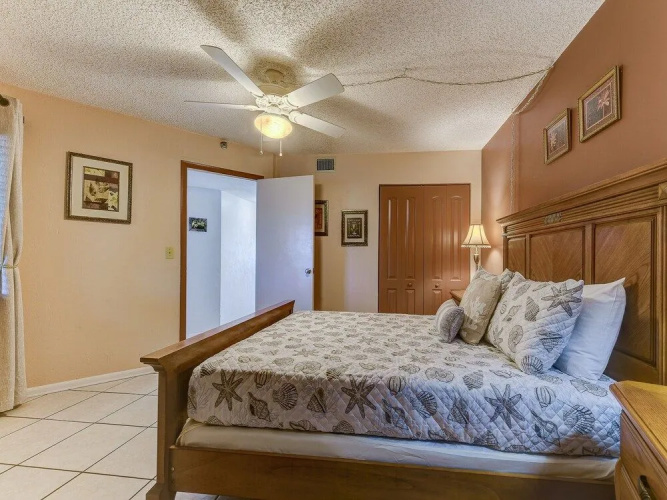 Sunglow Resort 305 by Distinctive Beach Rentals