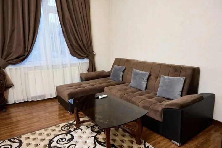 Suite with city view