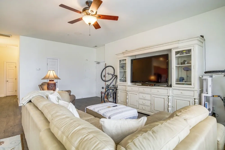 2 Bedrooms Apartment with balcony