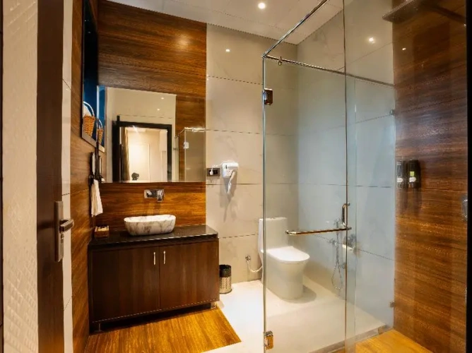 2 Bedrooms Suite with balcony