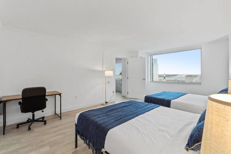 TWO Separate Spacious CozySuites on the Boardwalk