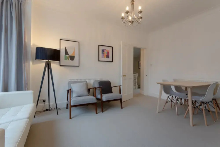 2 Bedroom Flat Next to Clapham Common