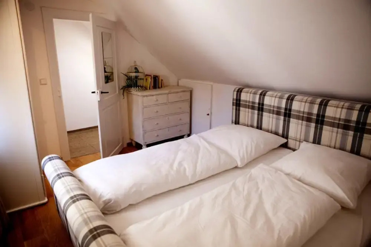 New England Apartment