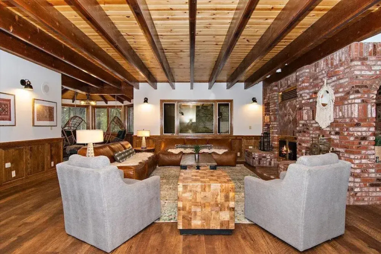 Summit Lodge 2