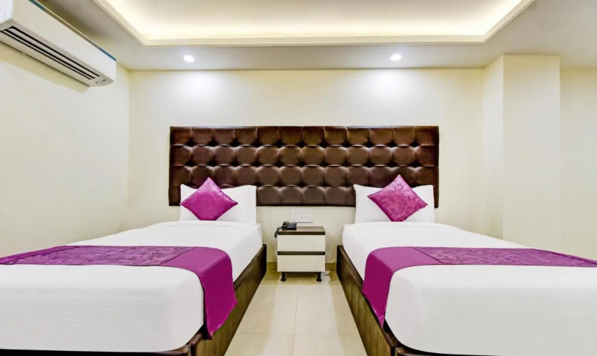 Hotel Mavens Orange Gurgaon