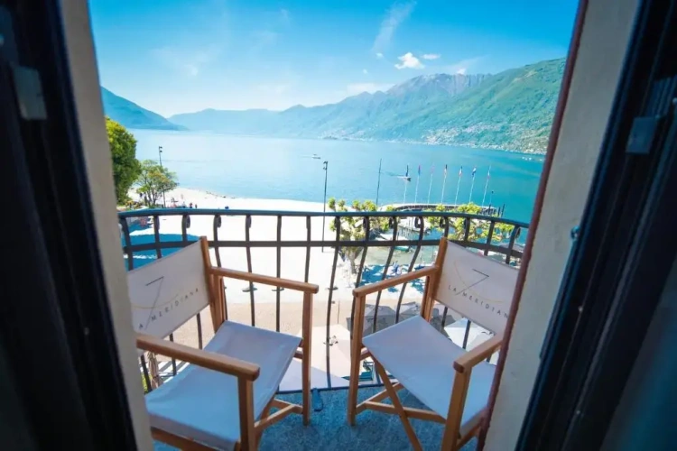 Classic Double room with lake view