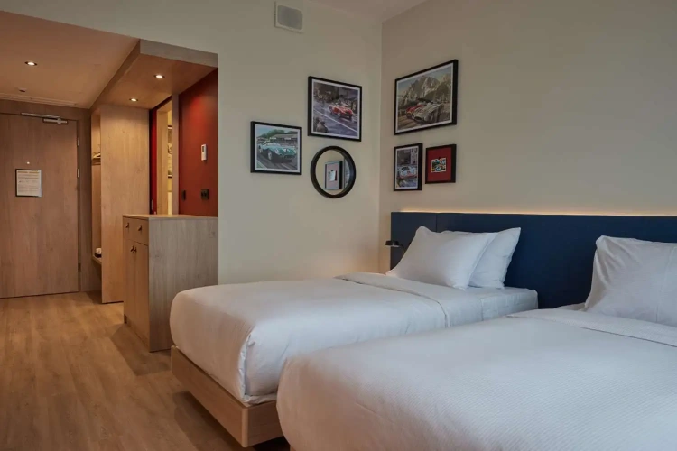 Standard Twin room