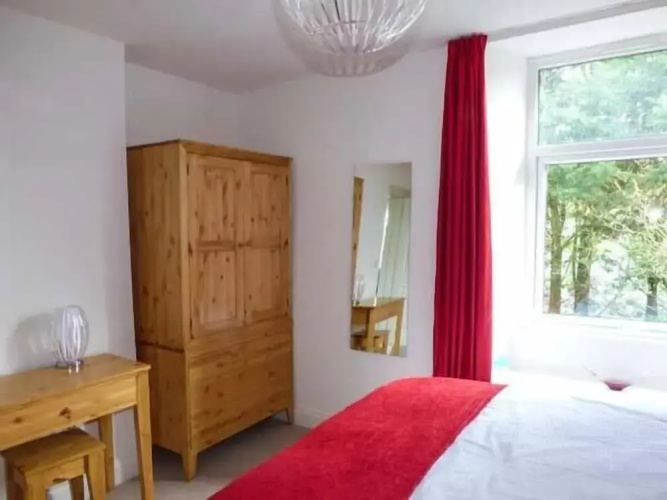 Crooklands House 3