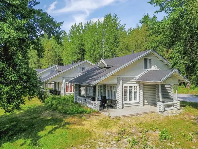 4 Bedrooms Cottage