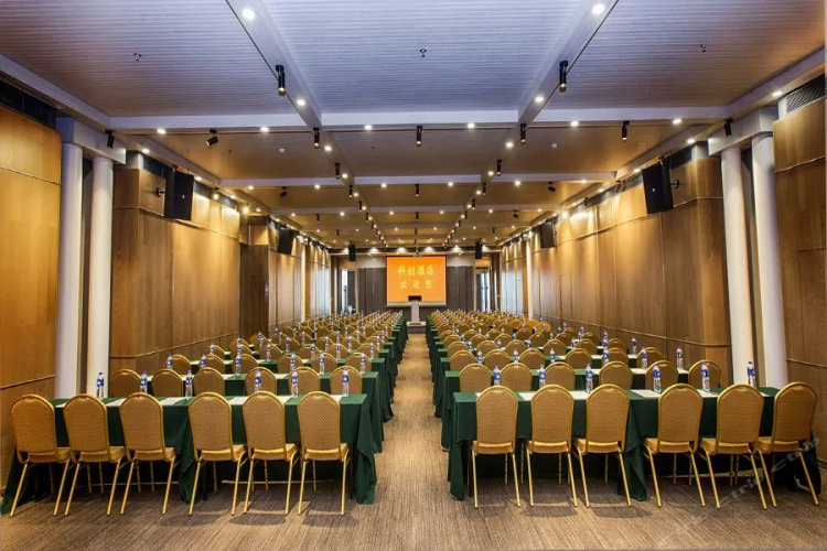Sci Tech Innovation Hotel Apartments(深圳科创酒店(南山南油服装批发城荔林地铁站店))