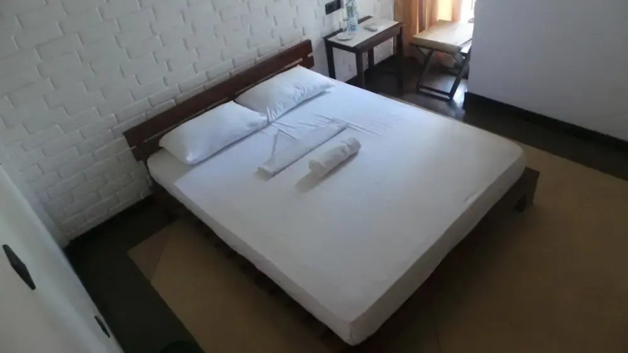 Hotel Elaine