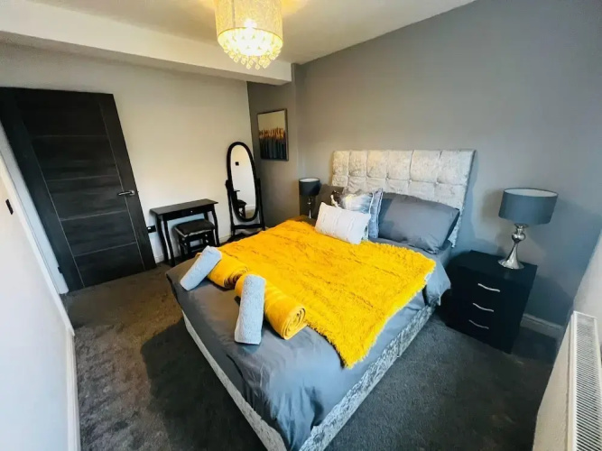 Stay in Comfort , Completely Renovated