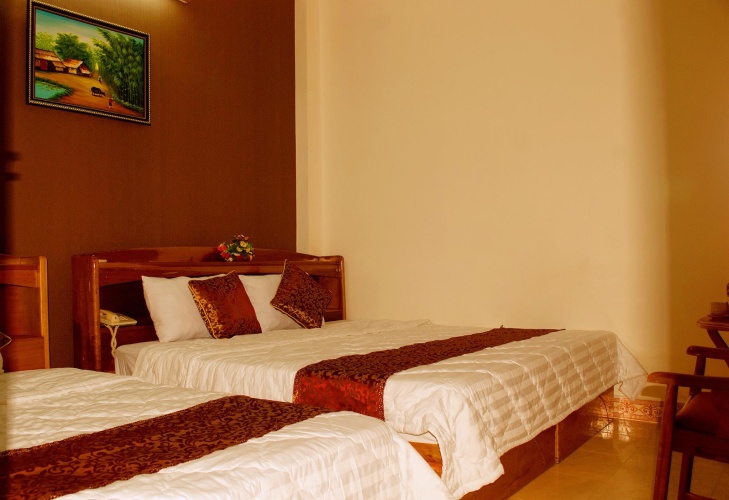 Standard Triple room