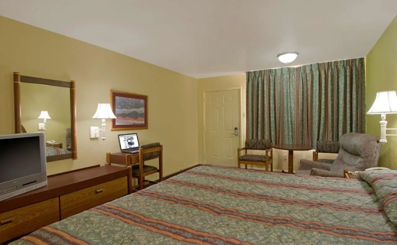 Sunrise Inn