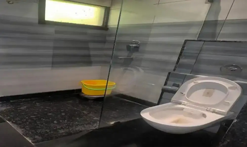 Fabhotel Azure I