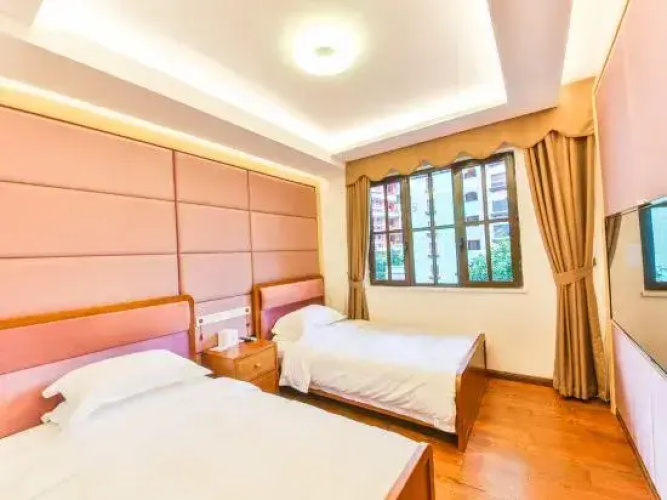 Longshore Resort Hotel(河源巴伐利亚朗轩度假酒店)