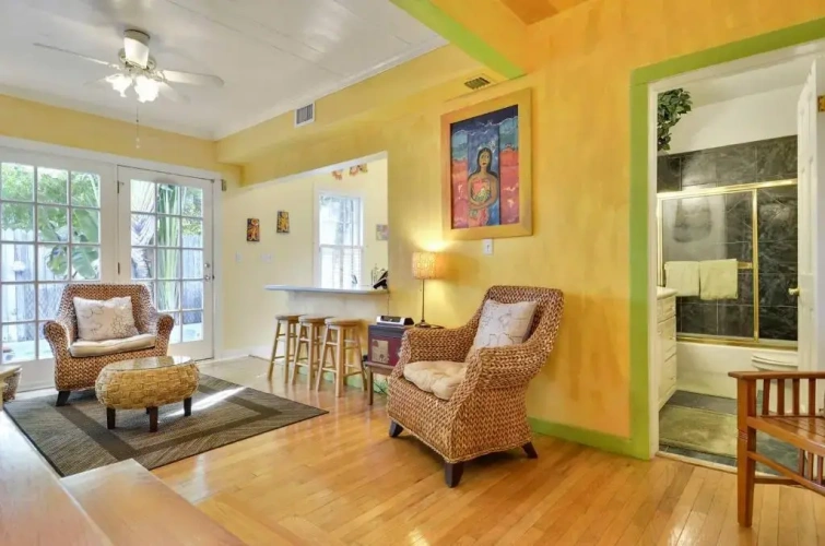 2 Bedrooms Cottage