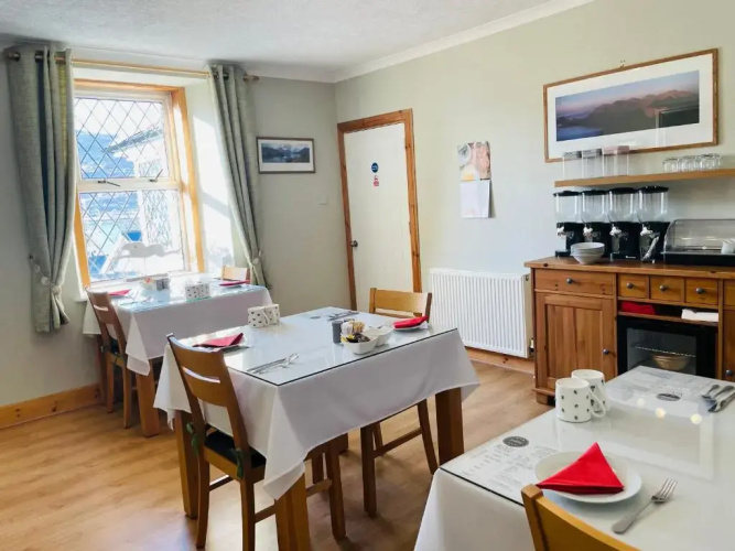 Whinburn Guest House