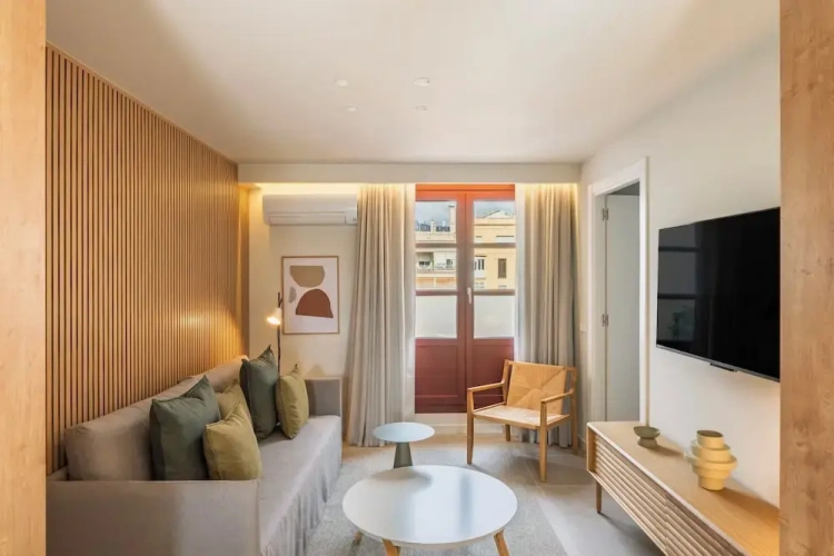 1 Bedroom Apartment