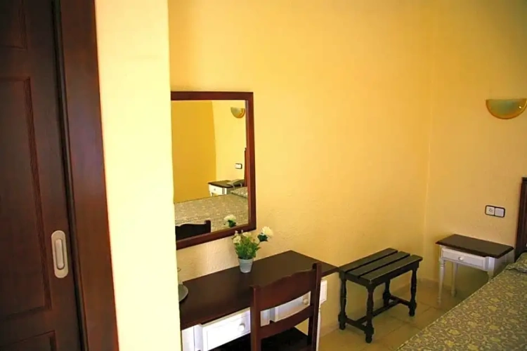 Standard Twin room with view