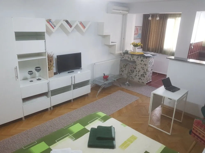 Victoriei Room