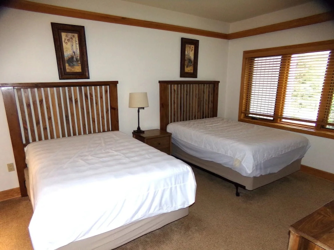 Chateau DuMont Oversized 2 Bed 2 Ba CDMR