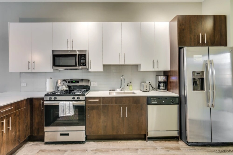 2 Bedrooms Apartment