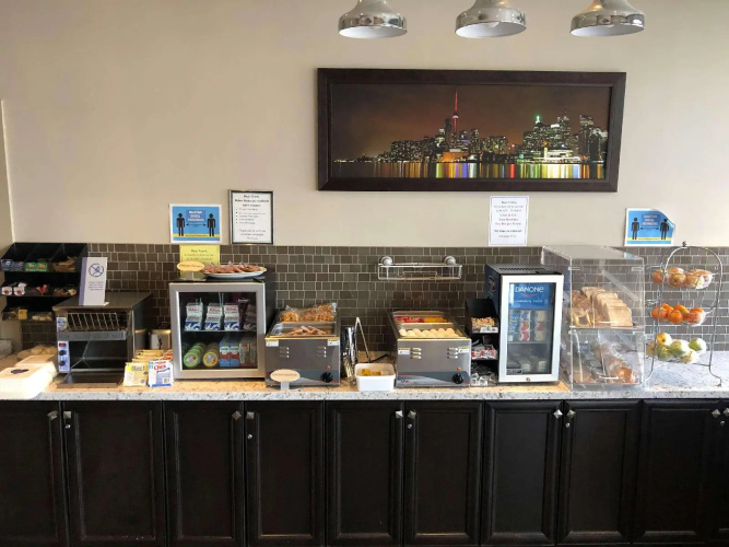 Best Western Plus Travel Hotel Toronto Airport photo 14