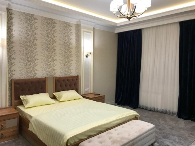 3 Bedrooms Apartment