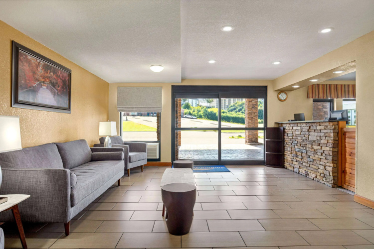 Howard Johnson by Wyndham Pigeon Forge