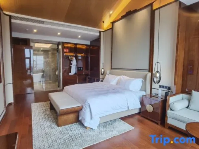 Premier Suite