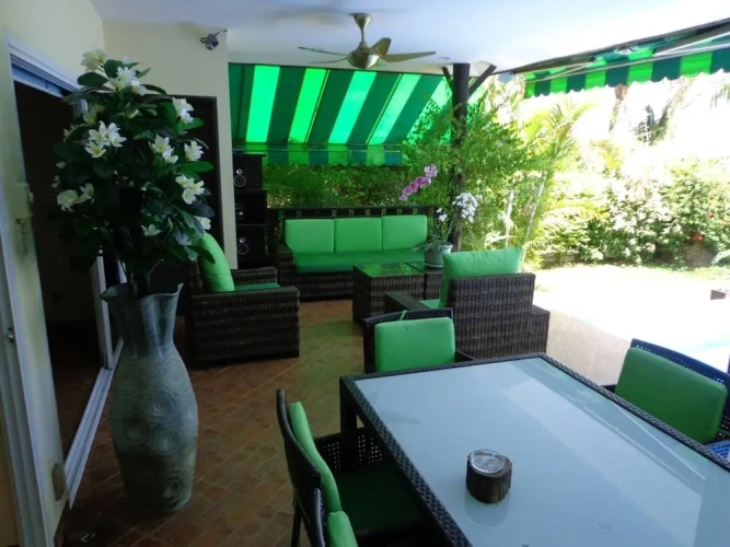 3 Bedrooms Villa